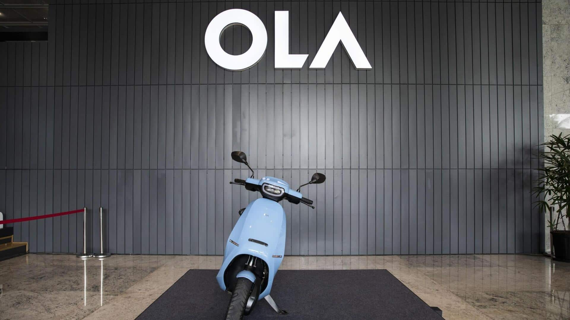 Ola Electric opens 3,200 outlets as Bajaj leads EV segment