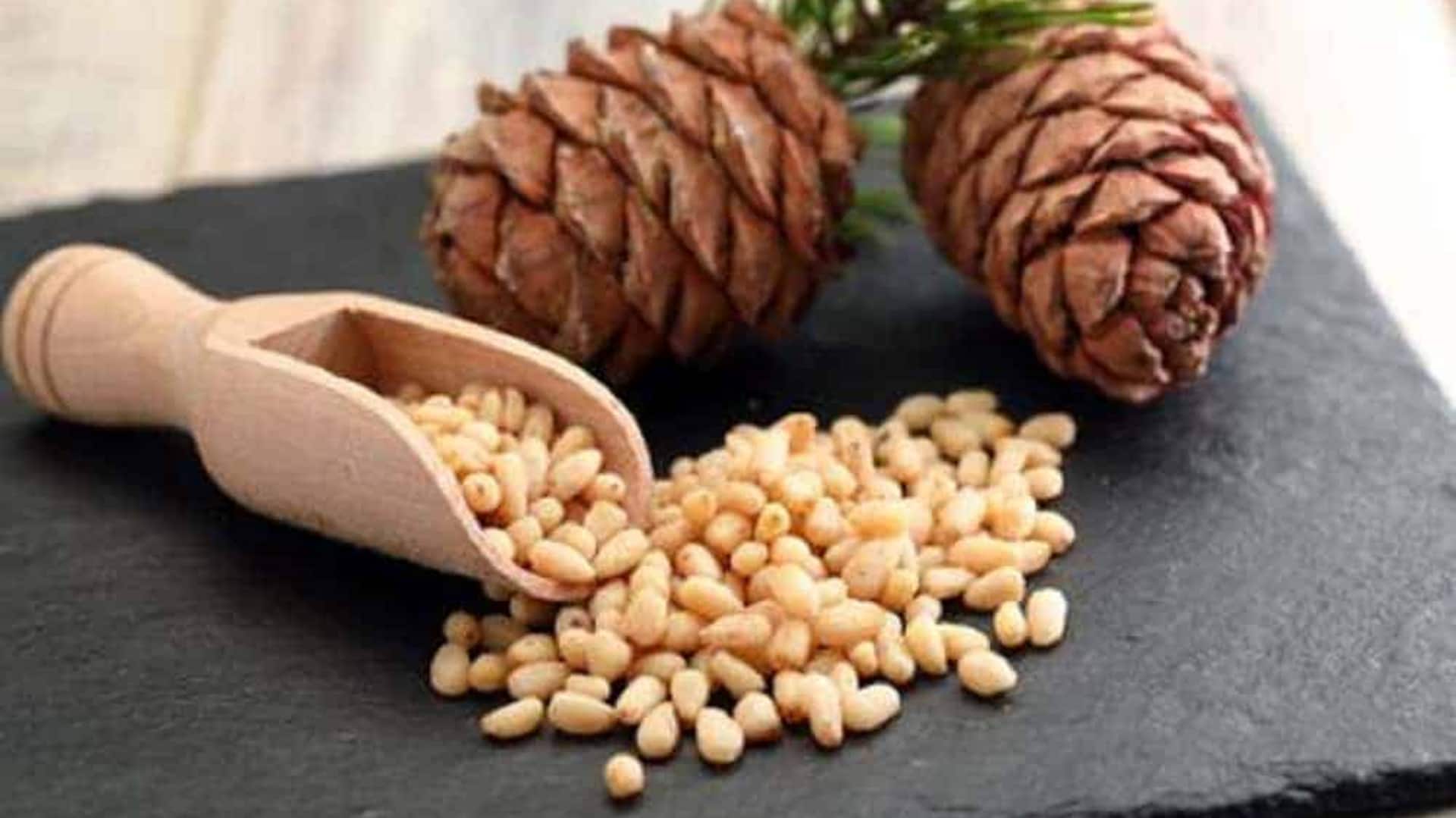 Pine nuts v/s cashews: Comparing their nutrition