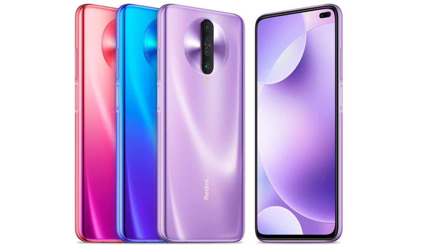The phone has a 120Hz LCD display The phone has a 120Hz LCD display