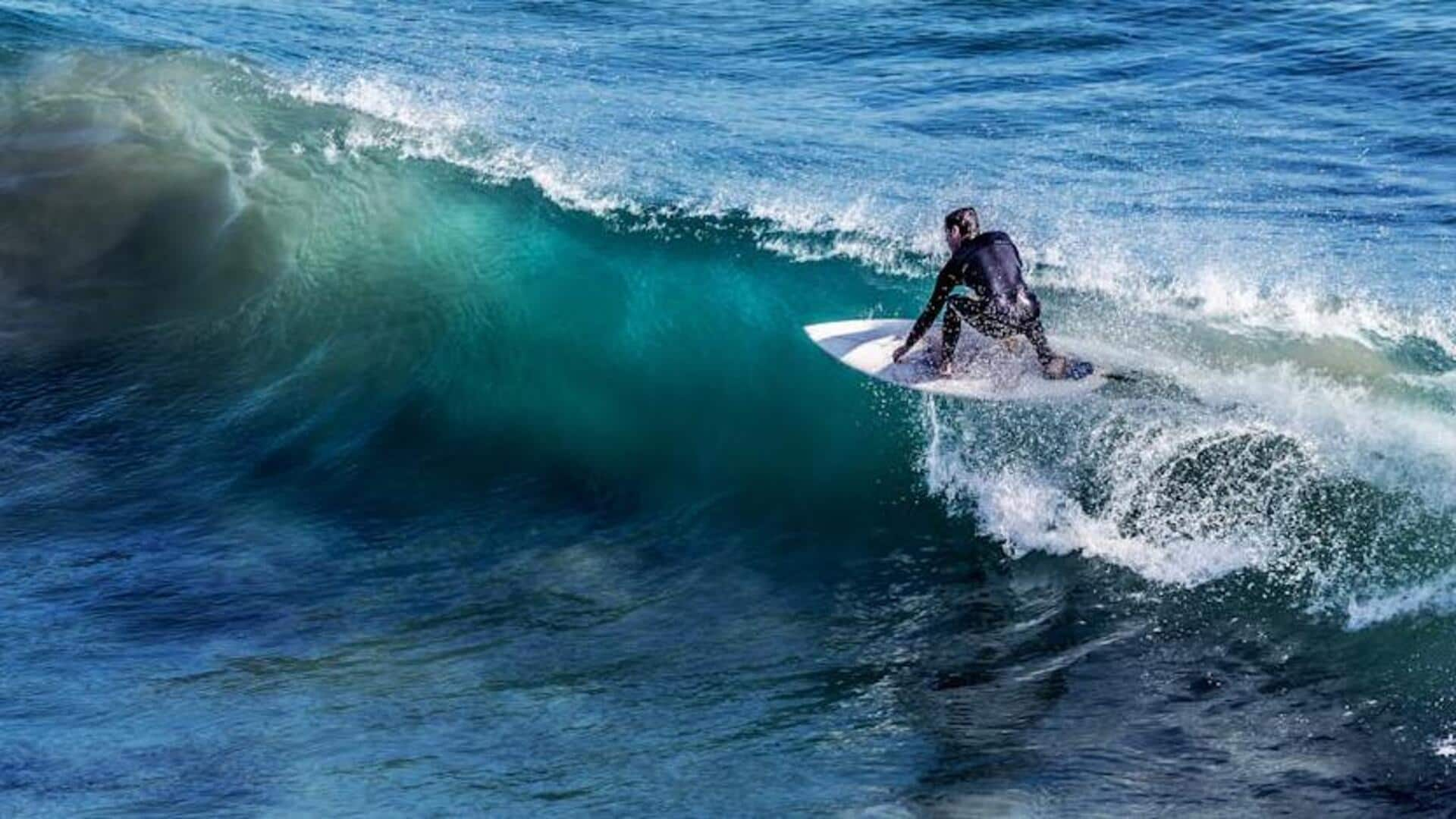 Discover Oahu's surfing paradises