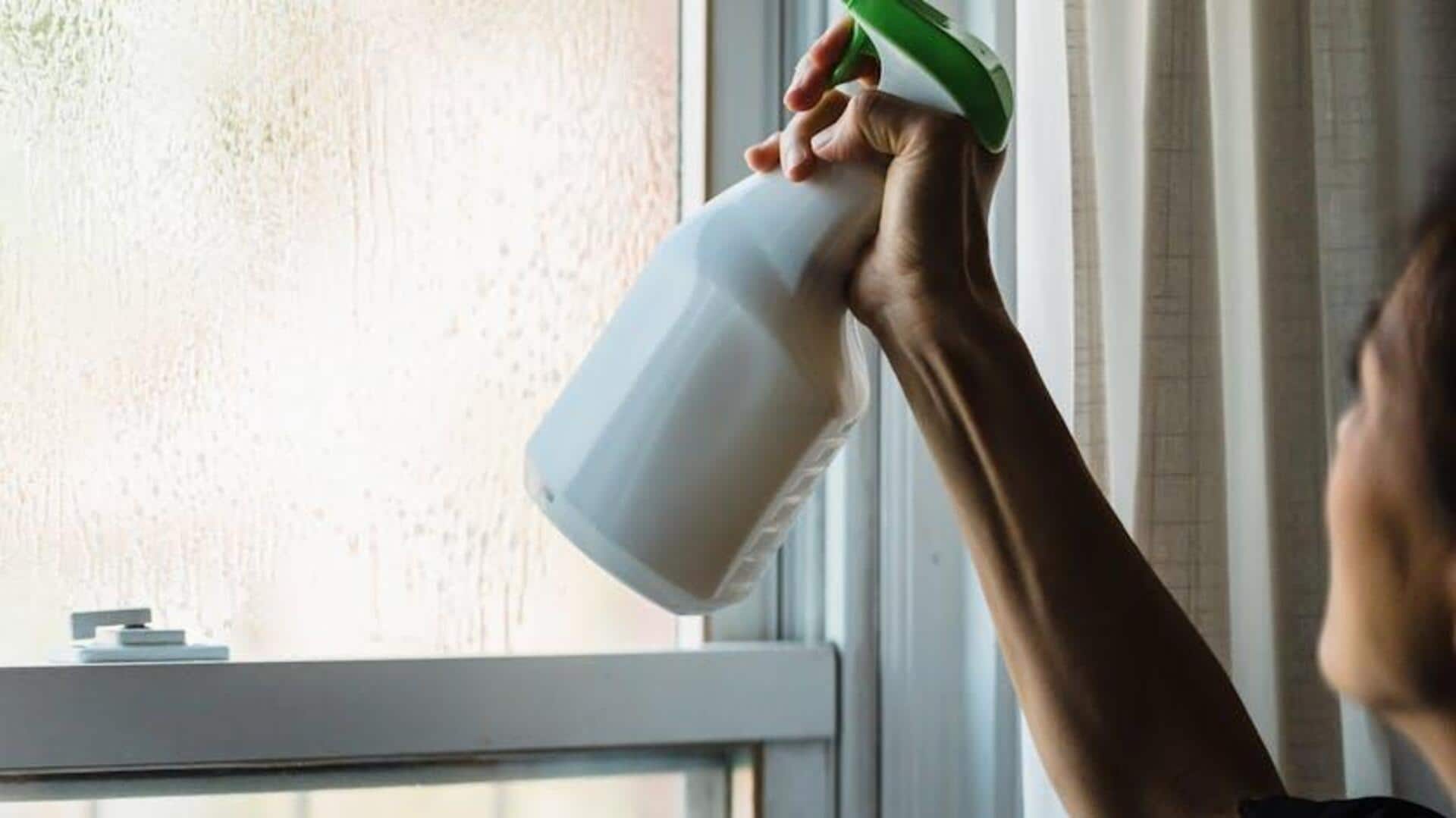 5 cleaning solutions to make at home