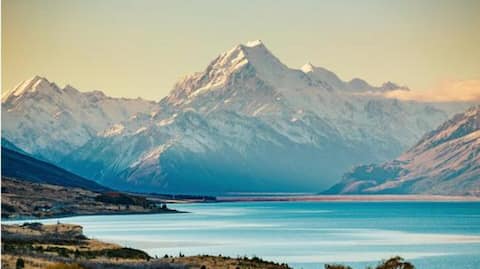 New Zealand is a paradise for peaceful beach getaways! 