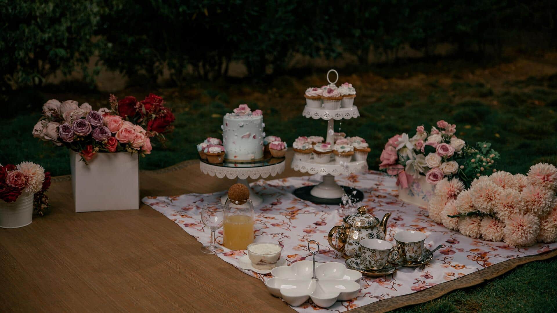Make your picnic extra special with flowers