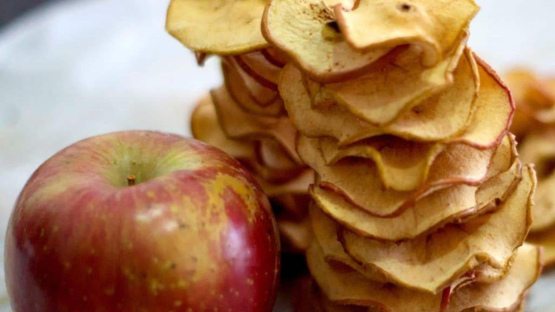 Crispy apple chips: A nutritious snack choice