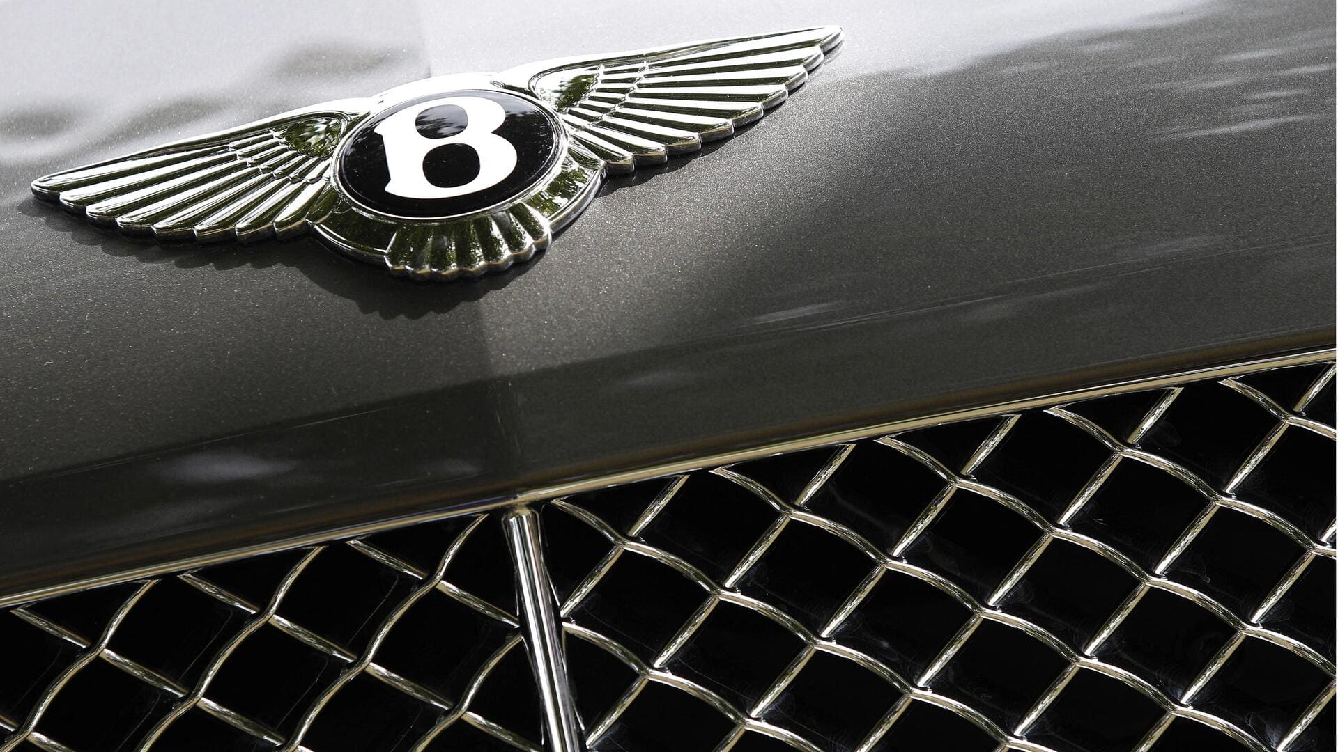 newsbytesapp.com - Dwaipayan Roy - Bentley's 1st electric vehicle will sound like drums