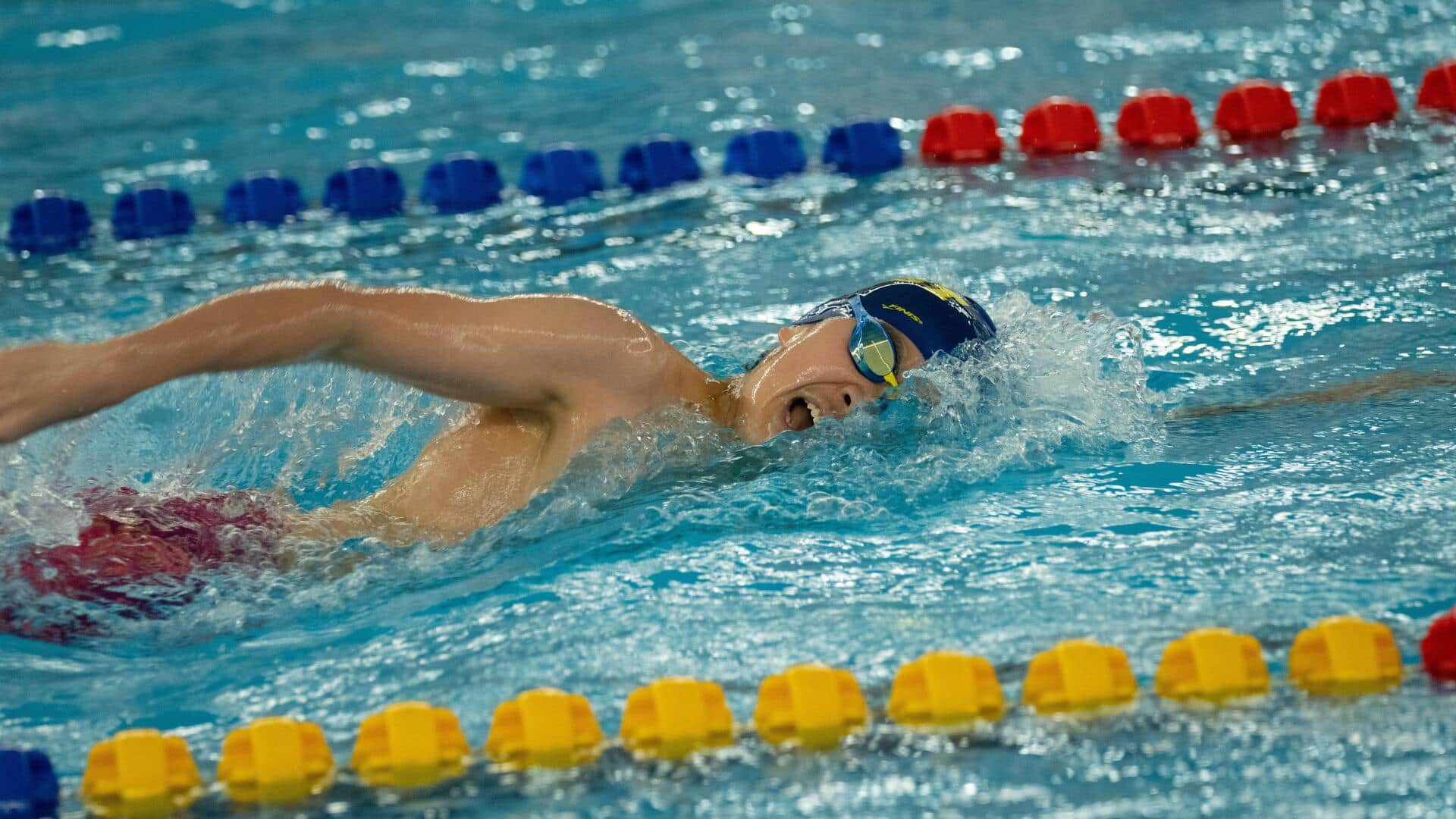 Rock climbing v/s swimming: Which is better for your core?