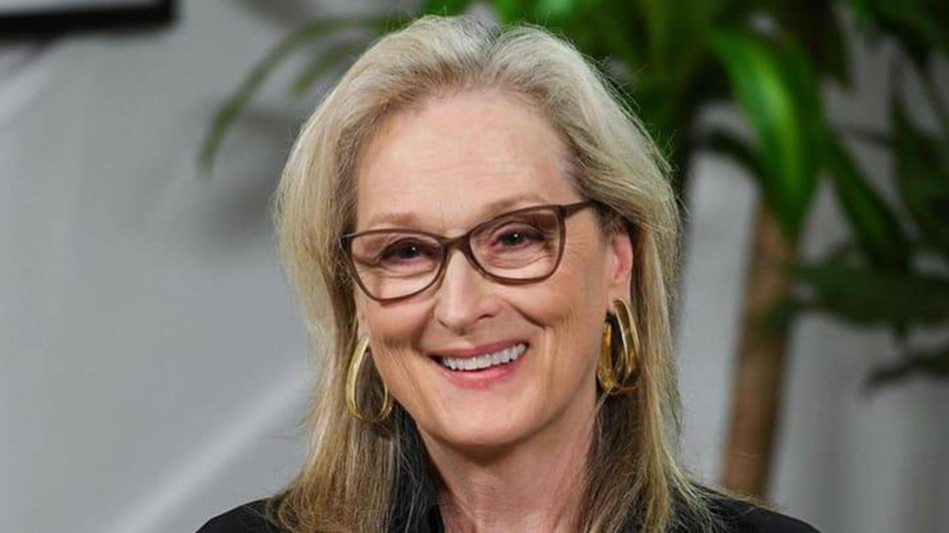 What new Golden Globe Awards record has Meryl Streep set