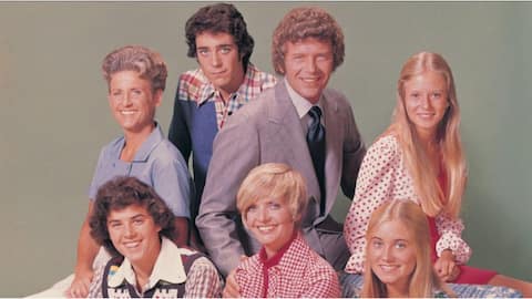 5 life lessons 'The Brady Bunch' taught us about family