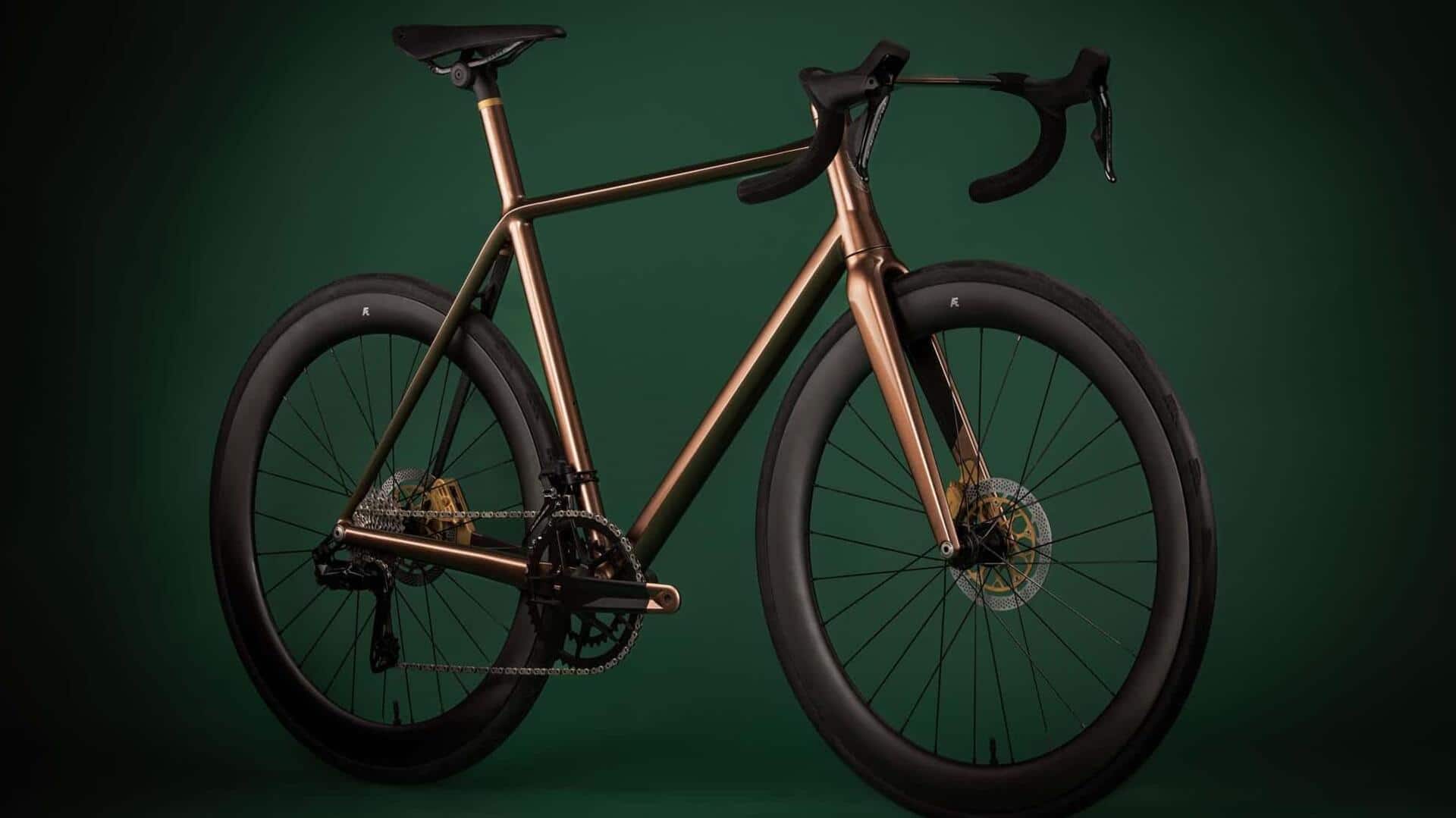 Aston Martin and J.Laverack unveil the .1R bicycle: Check features