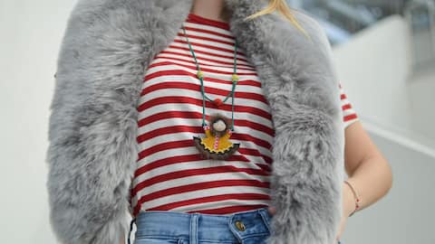 How to style faux fur stoles 