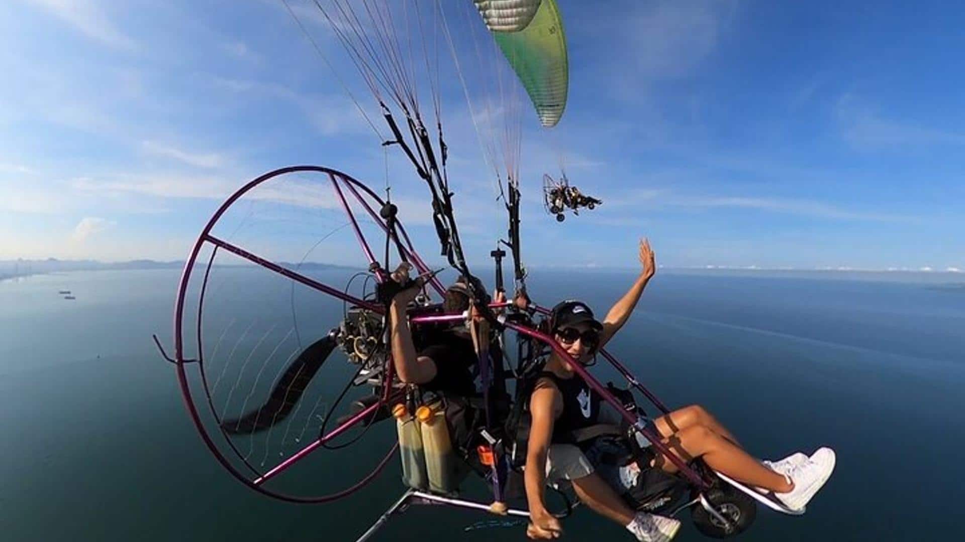 What exactly is tandem paramotoring?