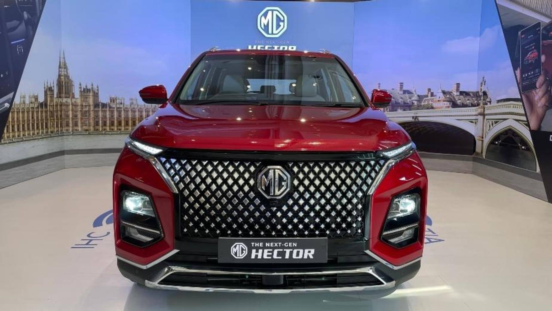 Auto Expo 2023: MG launches 2023 Hector, Hector Plus SUVs