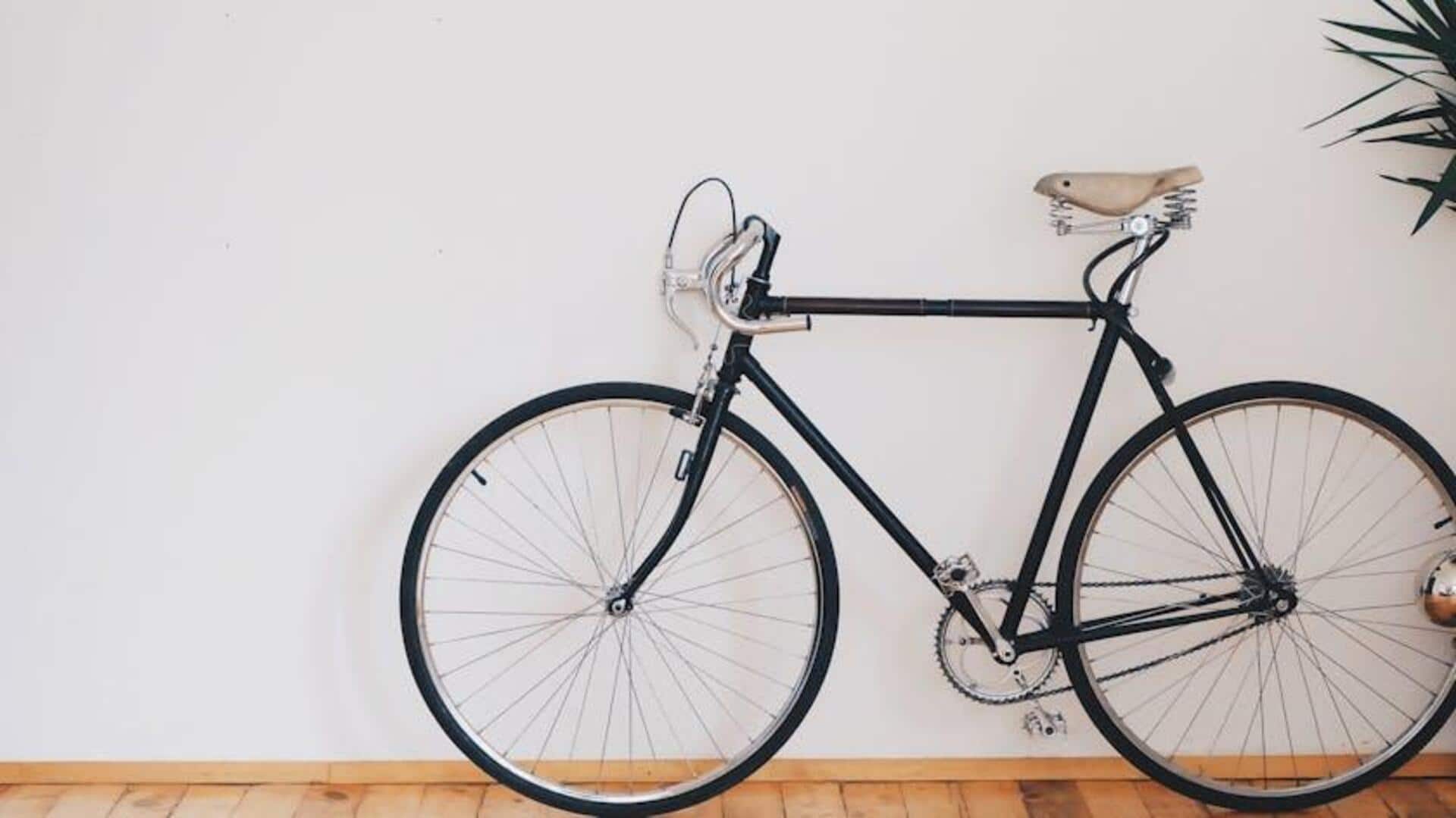 5 surprising benefits of cycling backward