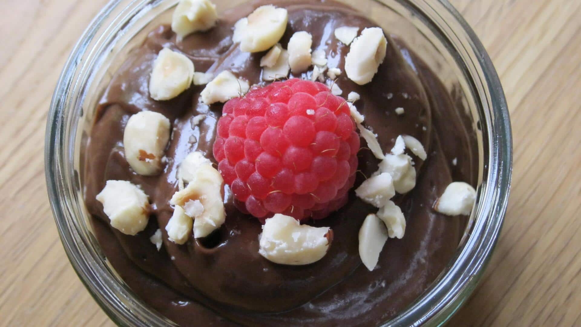 Up your dessert game with cinnamon-avocado combo!