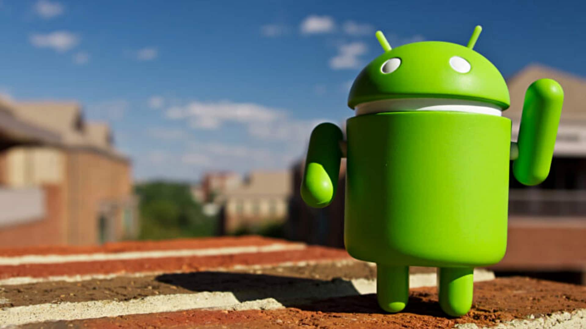 Google now lets users customize, download Android mascot