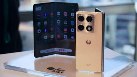 Motorola teases iPhone Duo-like wide foldable phone