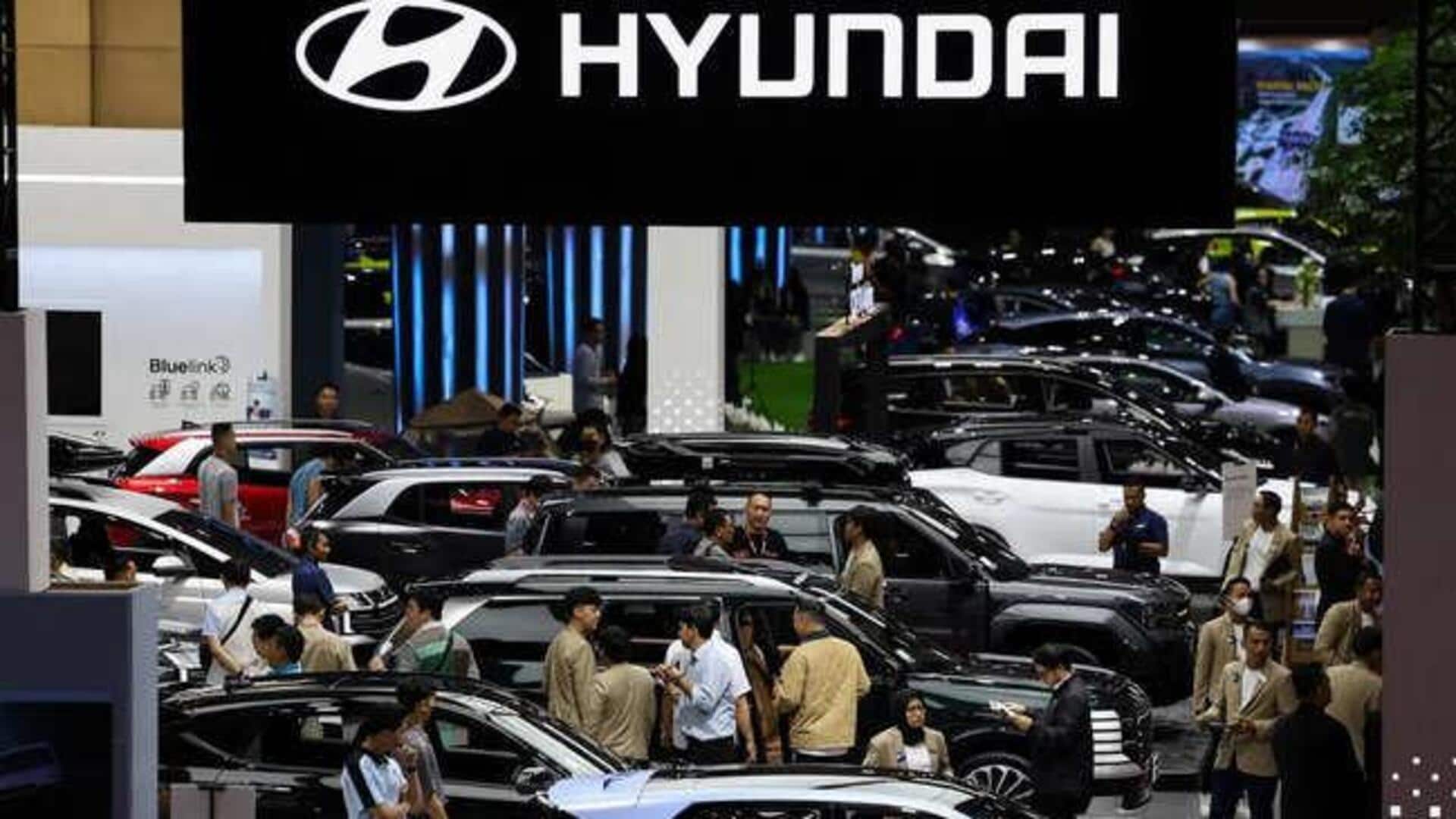 Hyundai's union stages 1st full strike in a decade