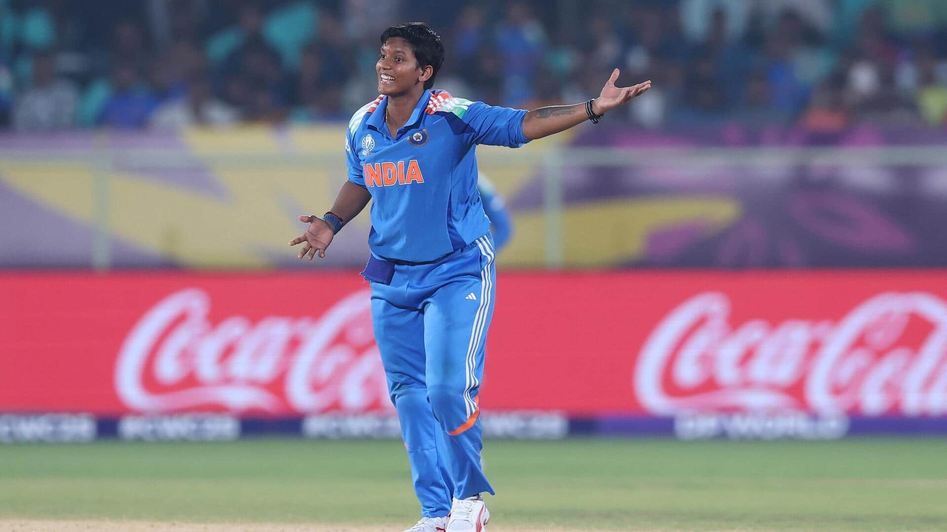 Listing bowlers with five-wicket hauls in Women's World Cup finals