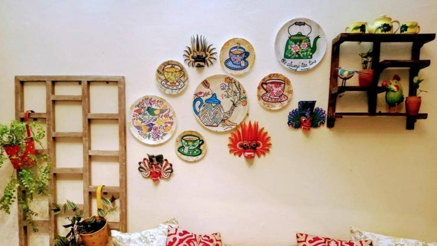 Paint the plates, dishes; stick them to your wall Paint the plates, dishes; stick them to your wall
