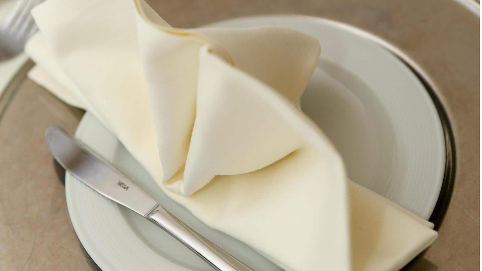 How to handle a napkin gracefully at any dinner table