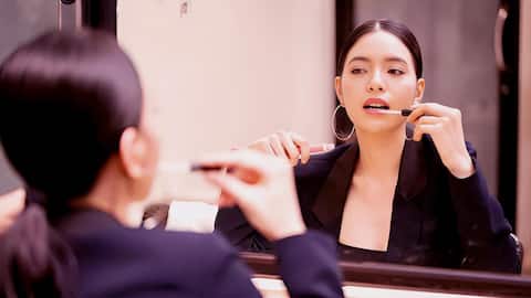 Boss asks females to wear makeup to 'motivate' male co-workers
