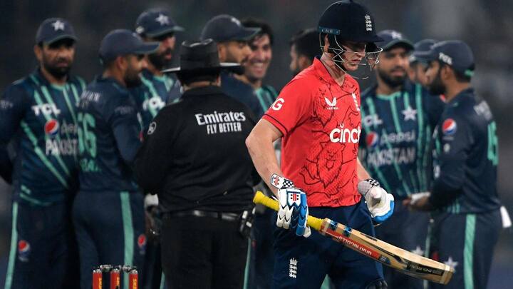 5th T20I, Pakistan beat England in final-over thriller: Key stats
