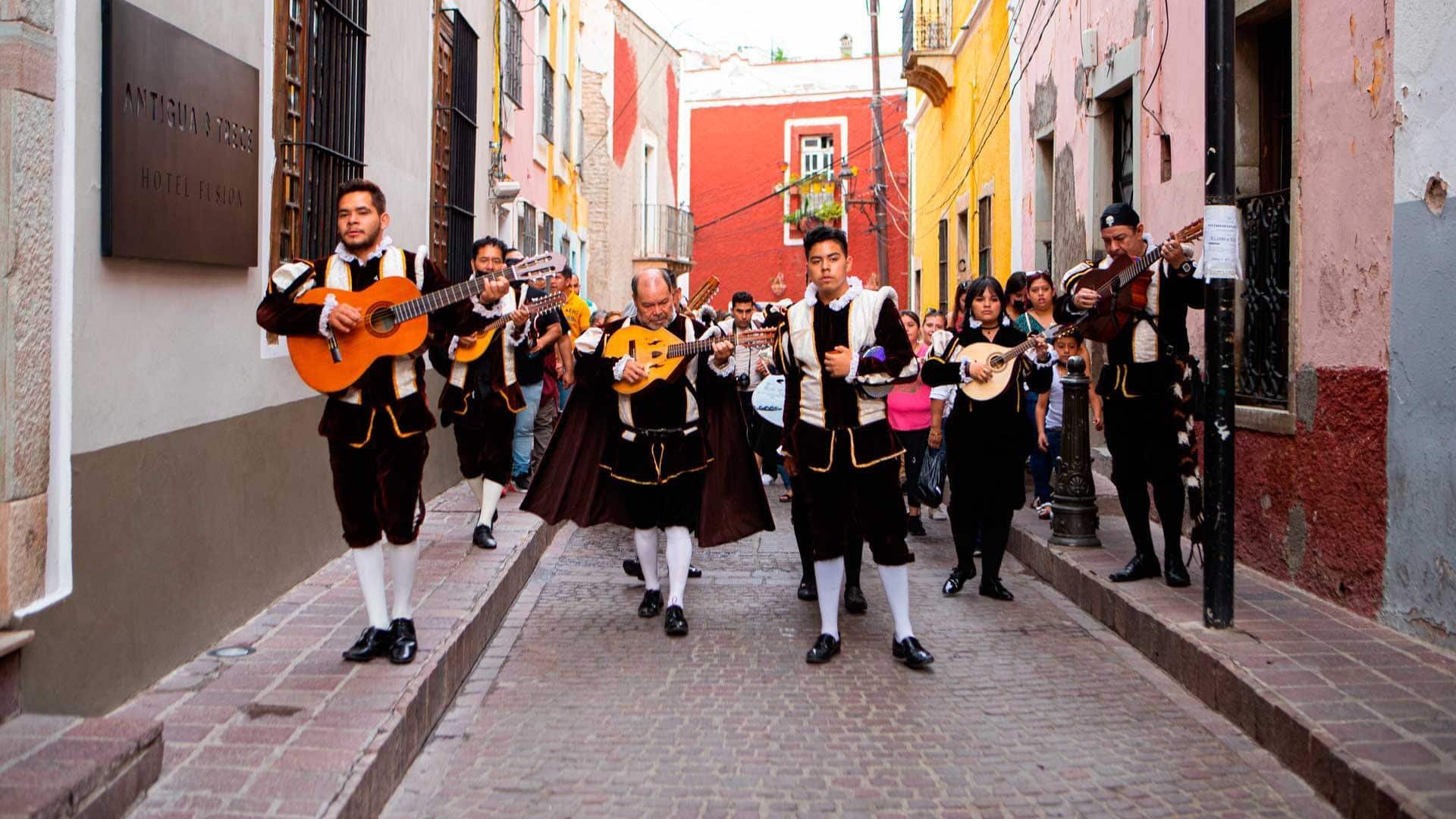 Explore 'La Callejoneada' tradition in Mexican weddings