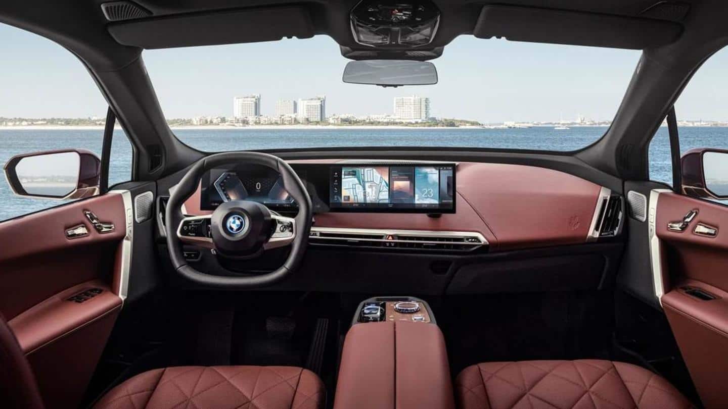 The car has a head-up display and hexagonal steering wheel The car has a head-up display and hexagonal steering wheel