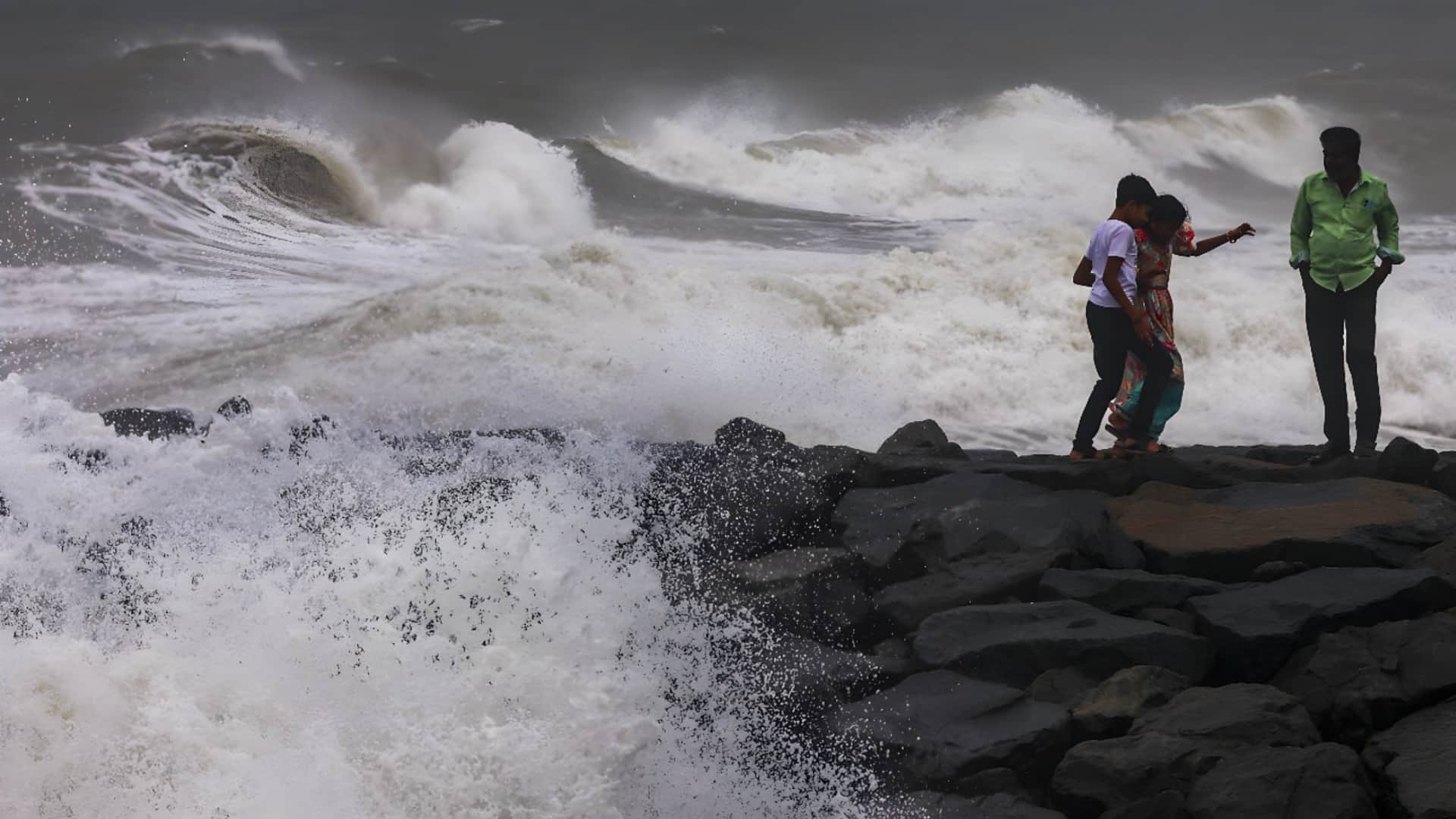'Ditwah' weakens to deep depression; 330 dead in Sri Lanka 
