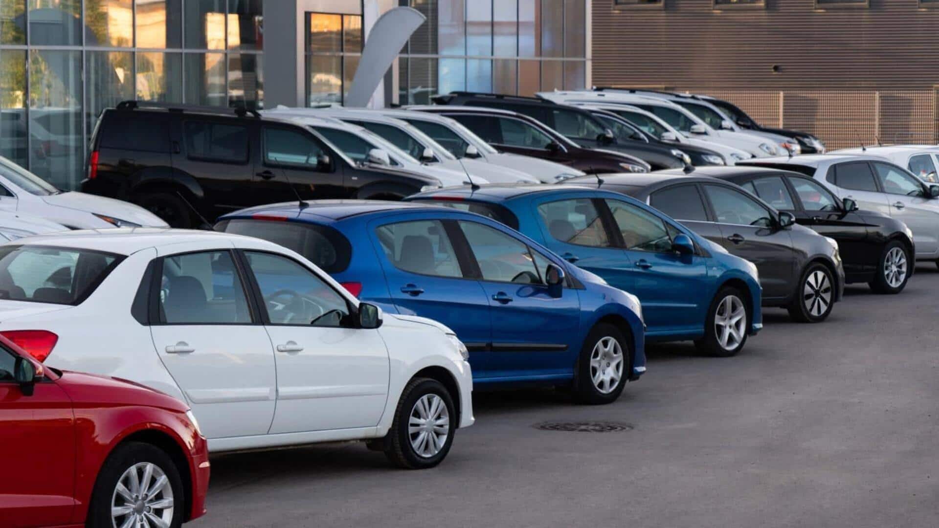 Passenger vehicle dispatches rise 16% in March to 4.42L units