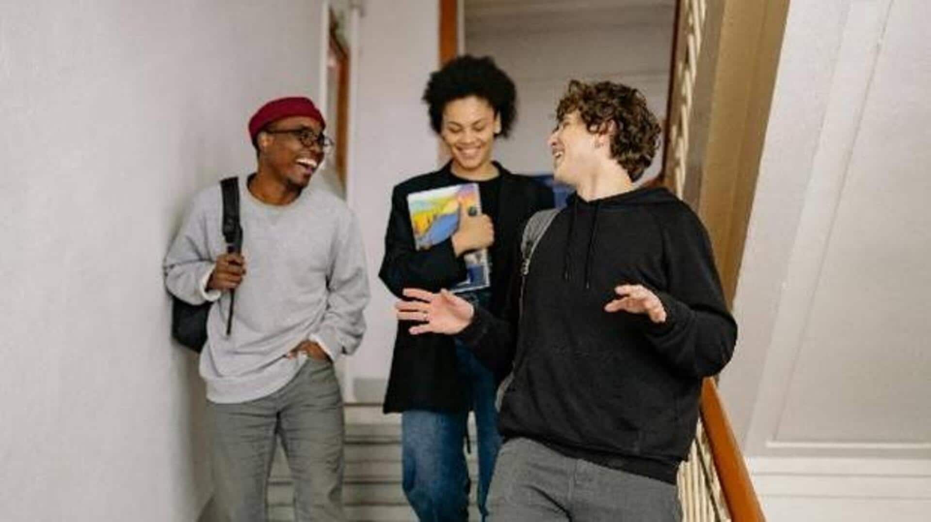 This is how you should behave on stairs 