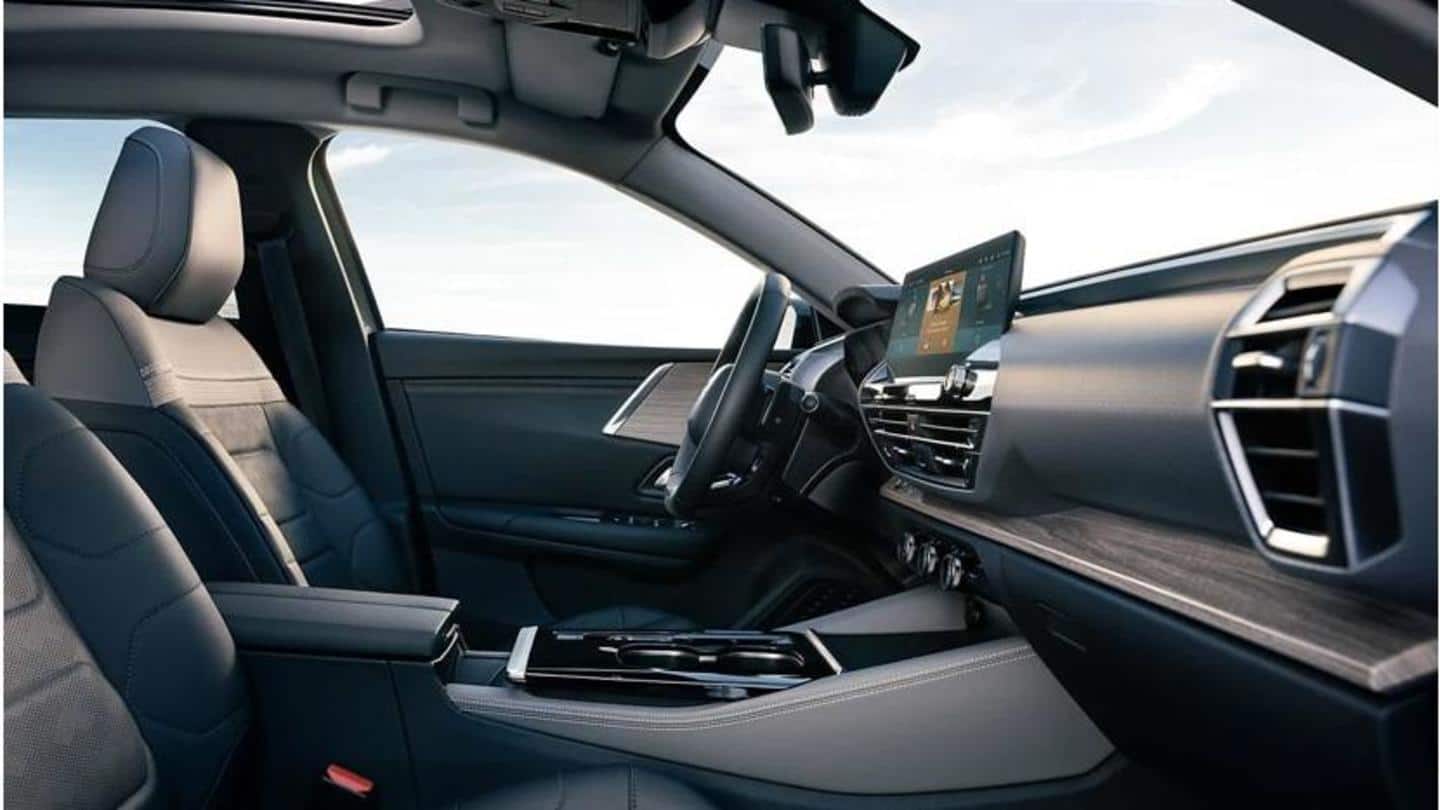 The vehicle has a high-tech cabin The vehicle has a high-tech cabin