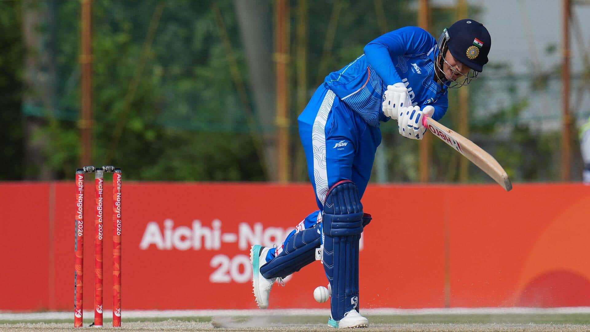 Smriti Mandhana becomes first woman to complete 11,000 international runs