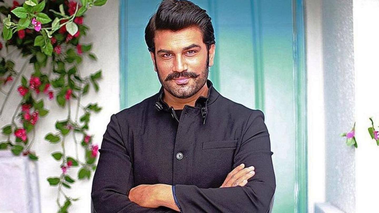 I request producers to put some money on me: Sharad