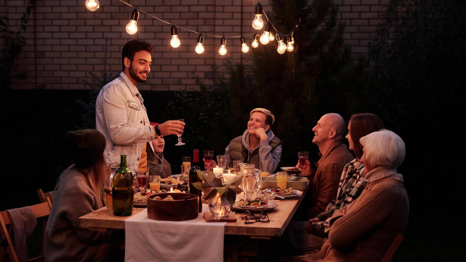 How to host the perfect family gathering