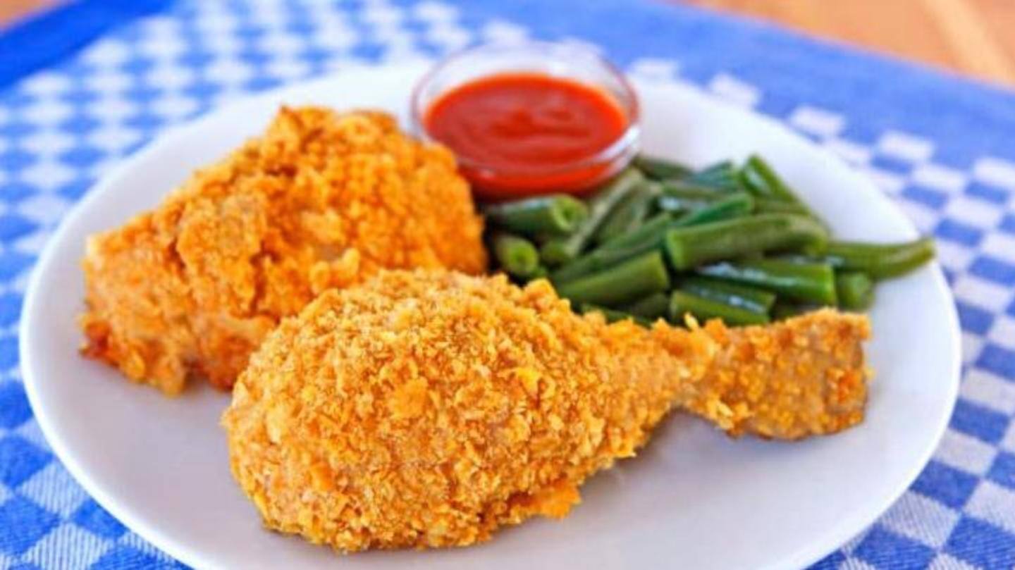 Munch your way through this yummy cornflakes fried chicken Munch your way through this yummy cornflakes fried chicken