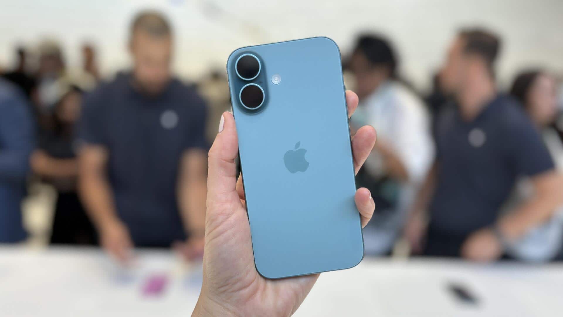 AI may replace iPhone in 10 years, predicts Apple executive AI may replace iPhone in 10 years, predicts Apple executive