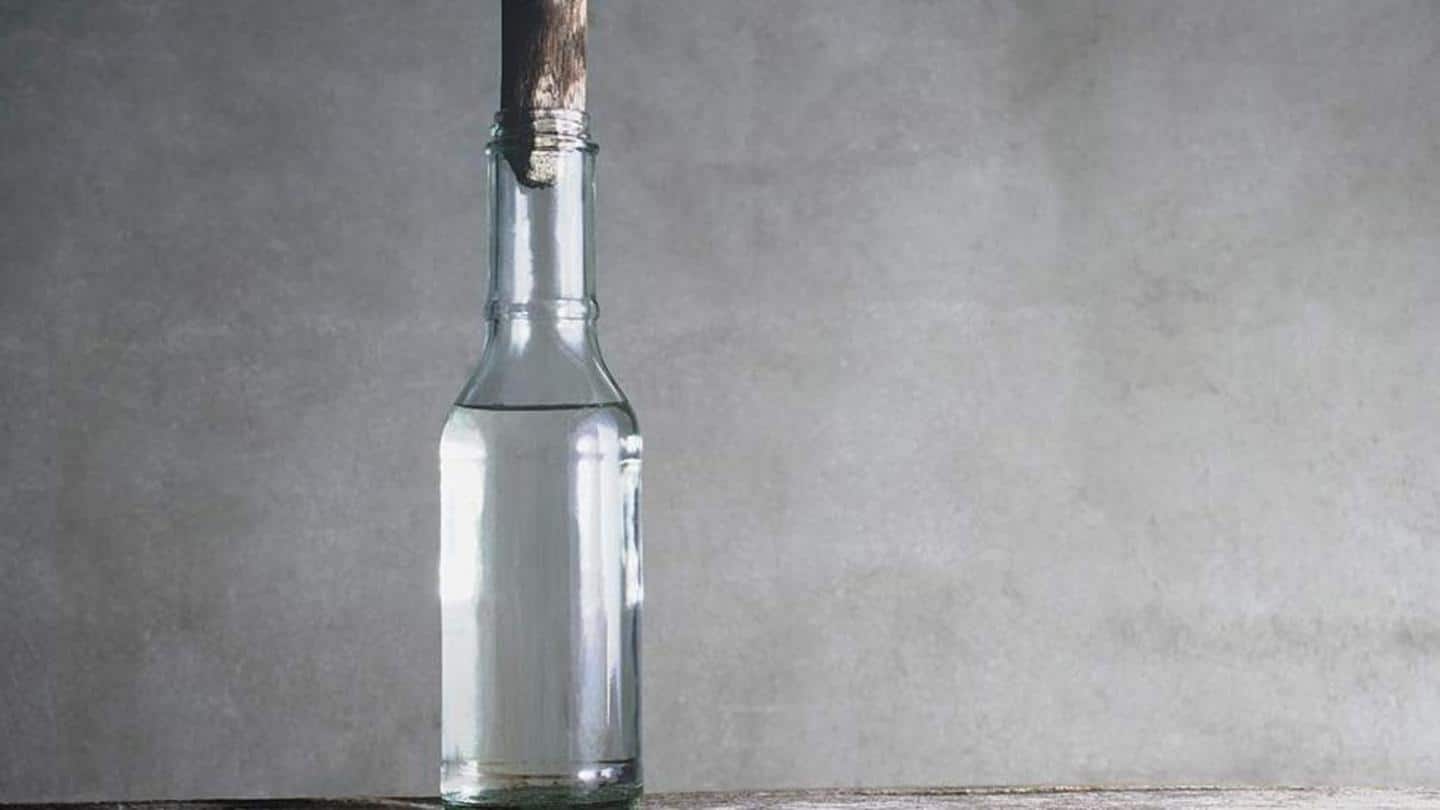 Vinegar and baking soda effectively remove tough non-greasy stains Vinegar and baking soda effectively remove tough non-greasy stains
