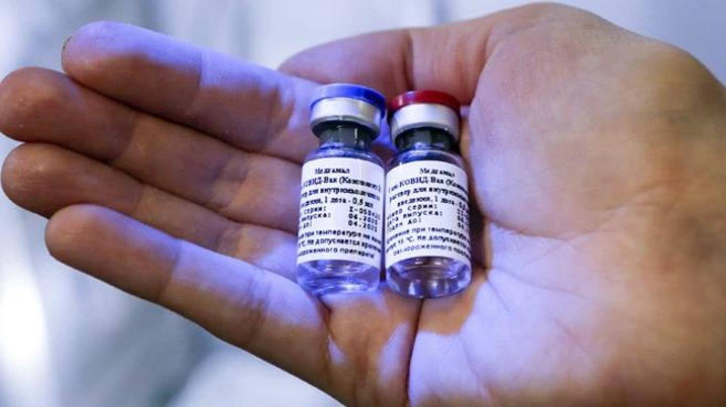 Sputnik V uses 2 different adenovirus vectors Sputnik V uses 2 different adenovirus vectors