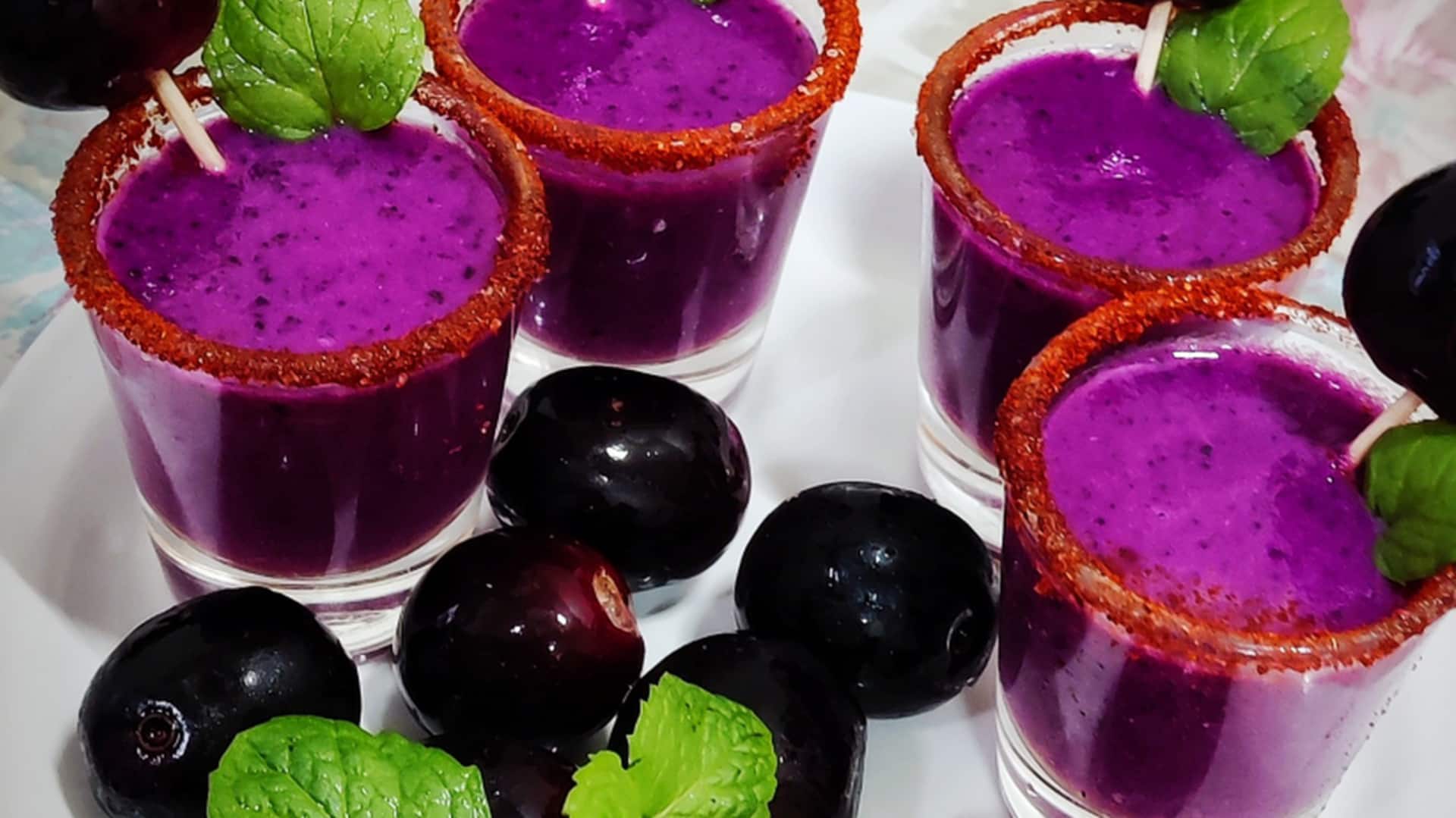 Jamun juice shots can do these things for you naturally 