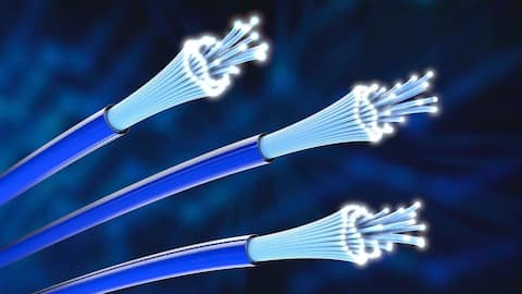 World's 1st tri-band optical fiber communication system debuts in China