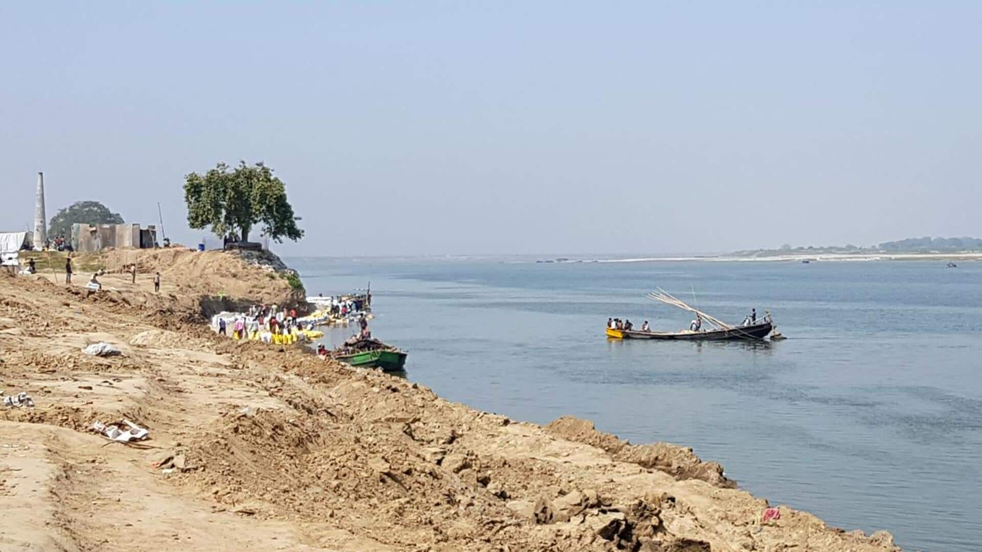 2 farmers missing after boat capsizes in Ganga River