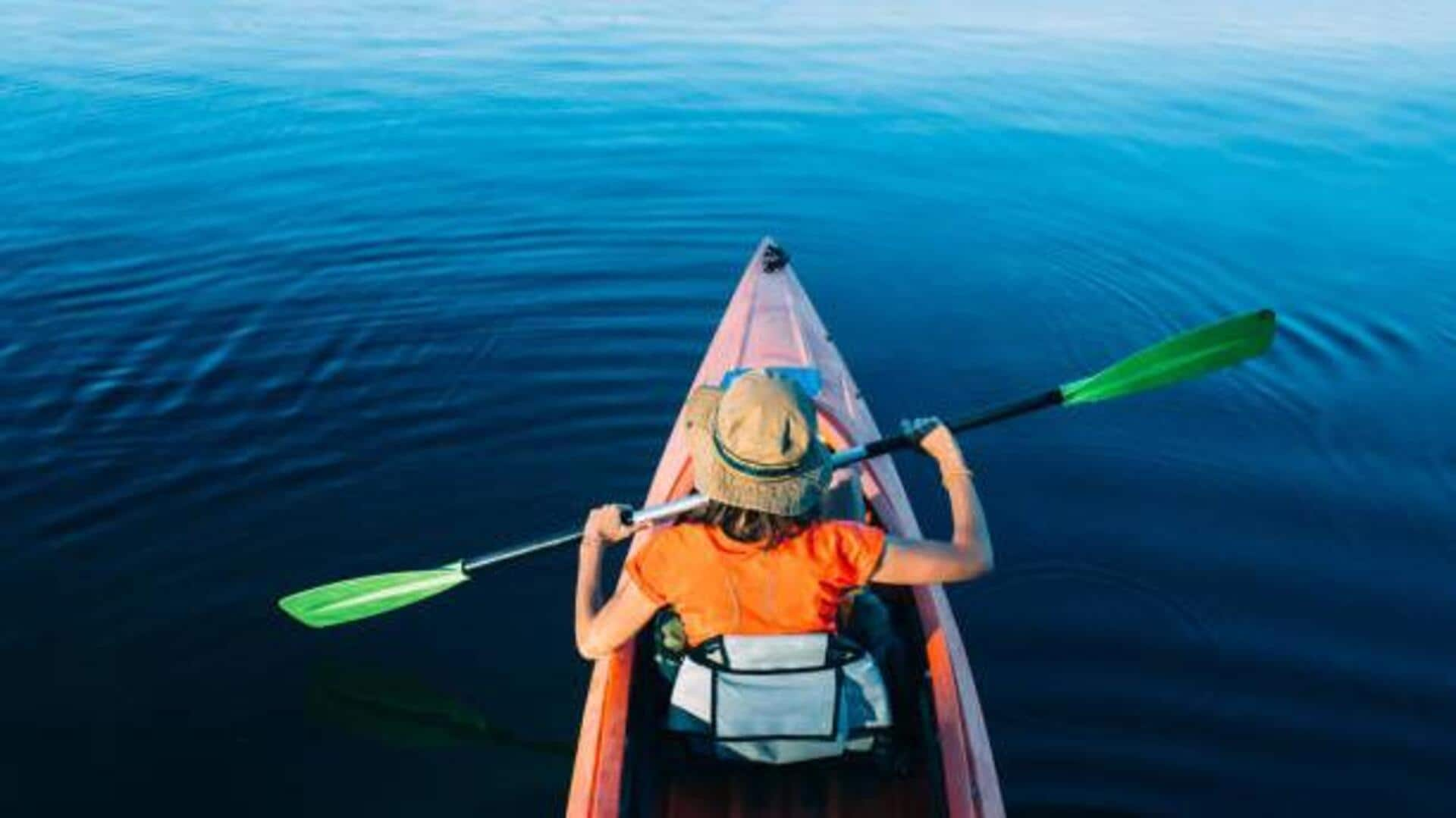 Explore the secret world of halophytes: A kayaking journey 