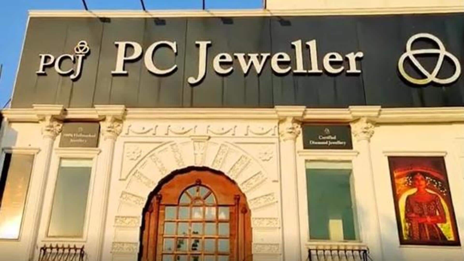 PC Jeweller's shares dip 3.5%, market cap slips to ₹10,970cr PC Jeweller's shares dip 3.5%, market cap slips to ₹10,970cr