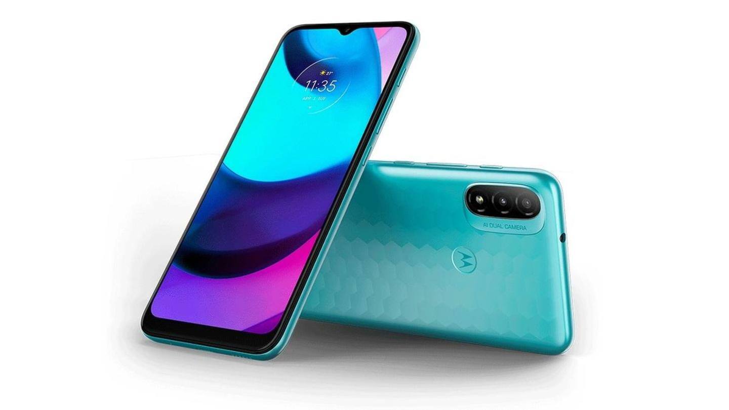 The phone has a dedicated Google Assistant button The phone has a dedicated Google Assistant button