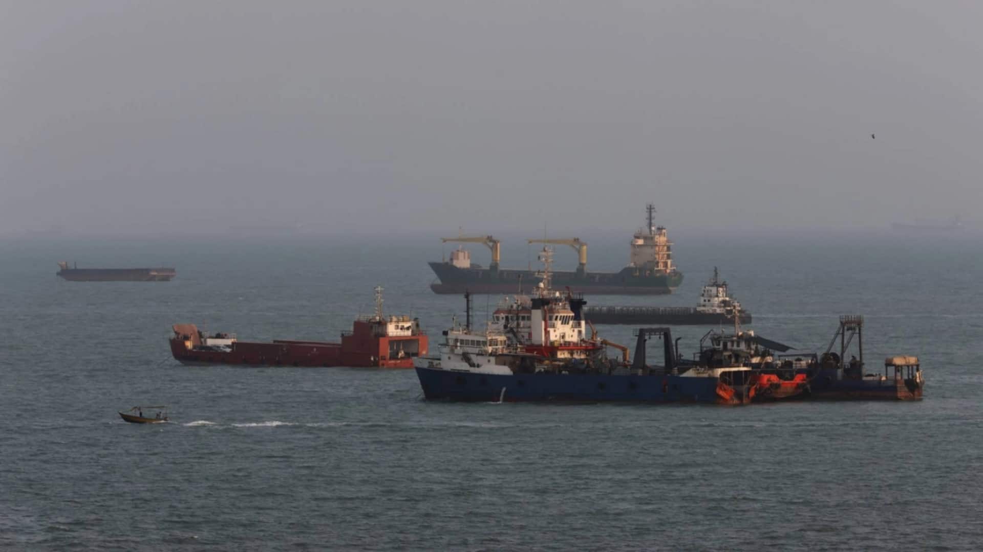 Iran-Gulf states meeting in Oman postponed at regional countries' request
