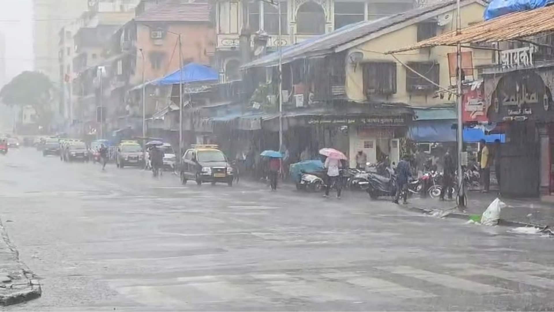 Southwest monsoon reaches Mumbai after almost 2-week delay