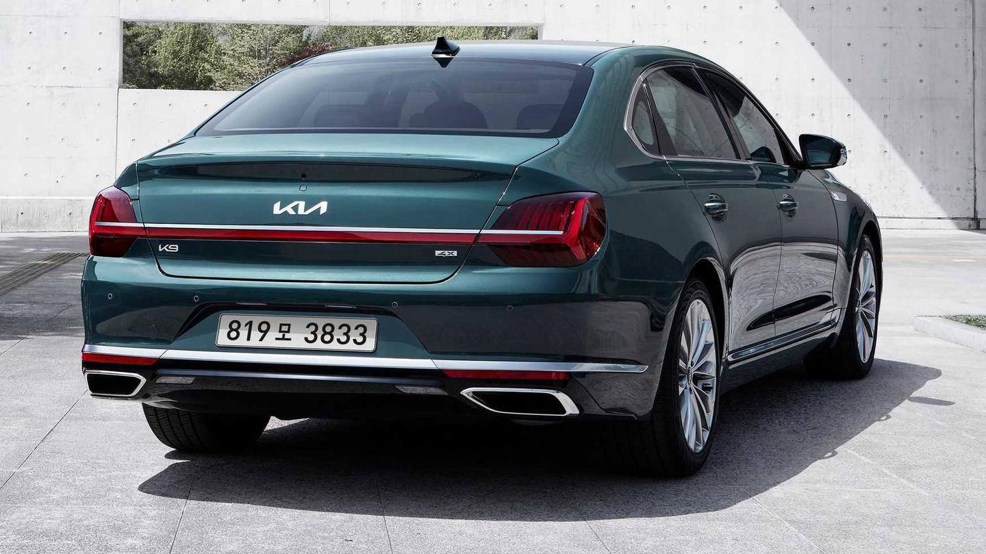 The updated grille has chrome-finished 'V' logos The updated grille has chrome-finished 'V' logos