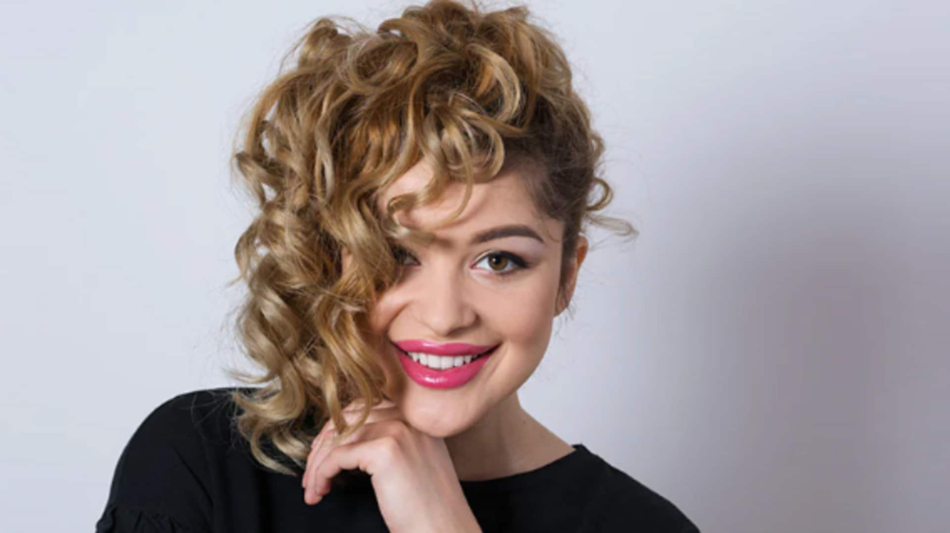 Charming pin-up styles for short wavy hair