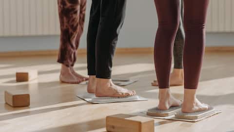 Want stronger feet? Try this simple exercise